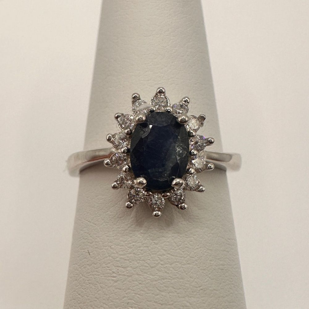 .90ct genuine blue sapphire, cz diamonds, stamped .925 ring!!